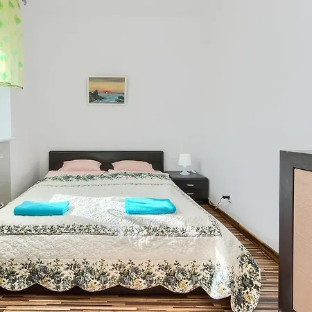 Penthouse Necla - Acco Rent * גדינייה