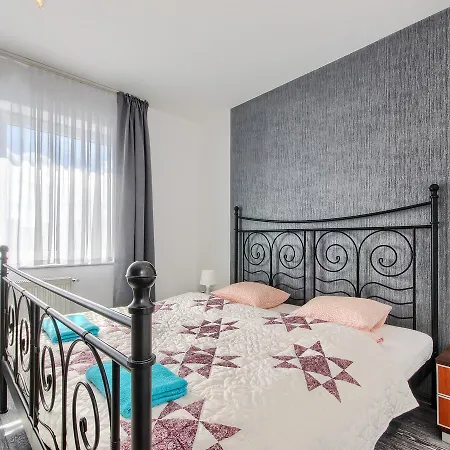 Penthouse Necla - Acco Rent דירה גדינייה